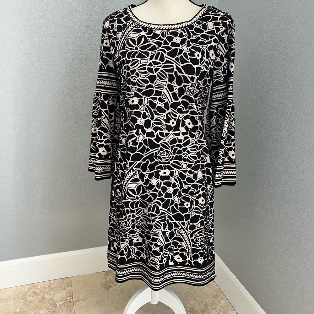 Black and White Sheath Dress with 3/4 Sleeves